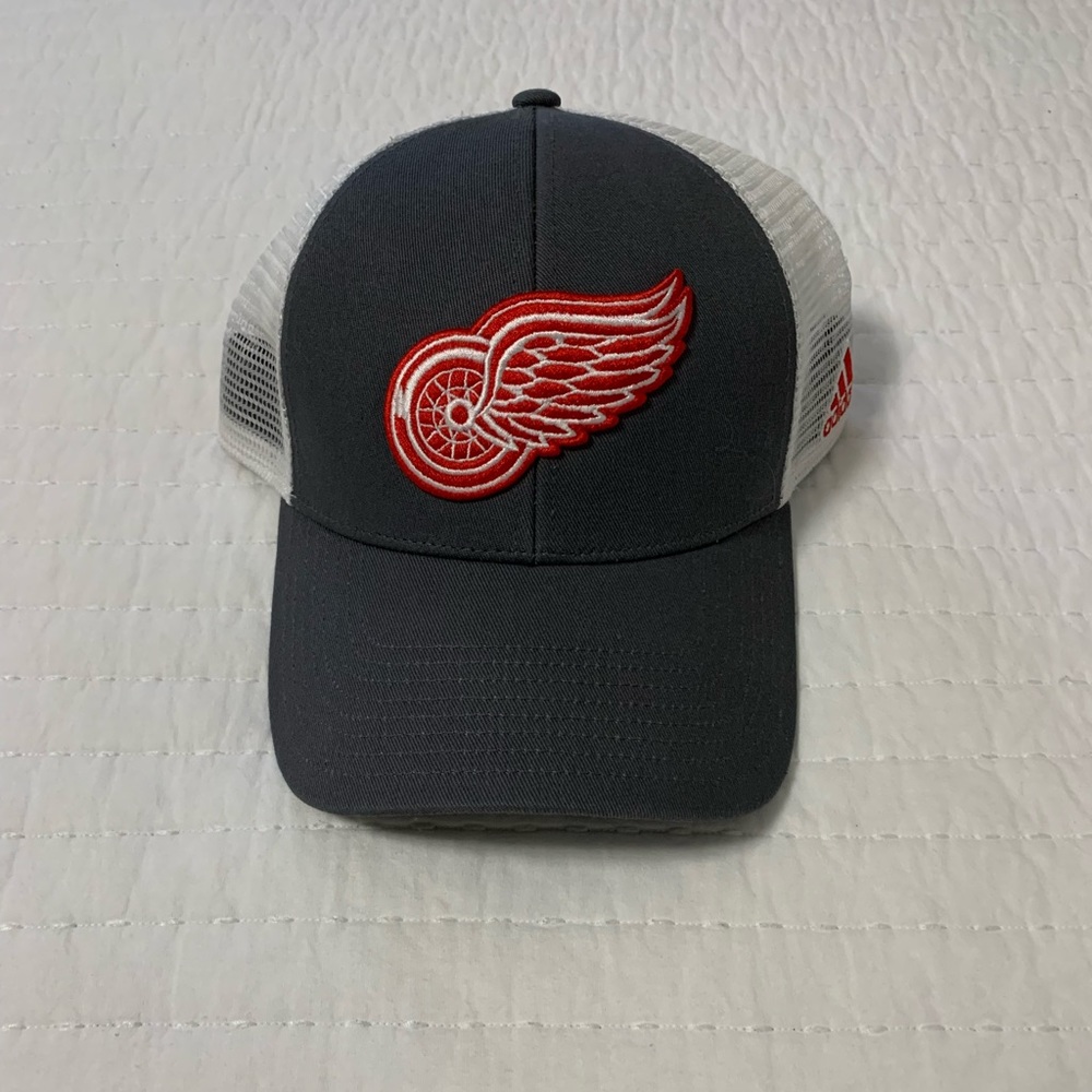 Detroit redwings hat